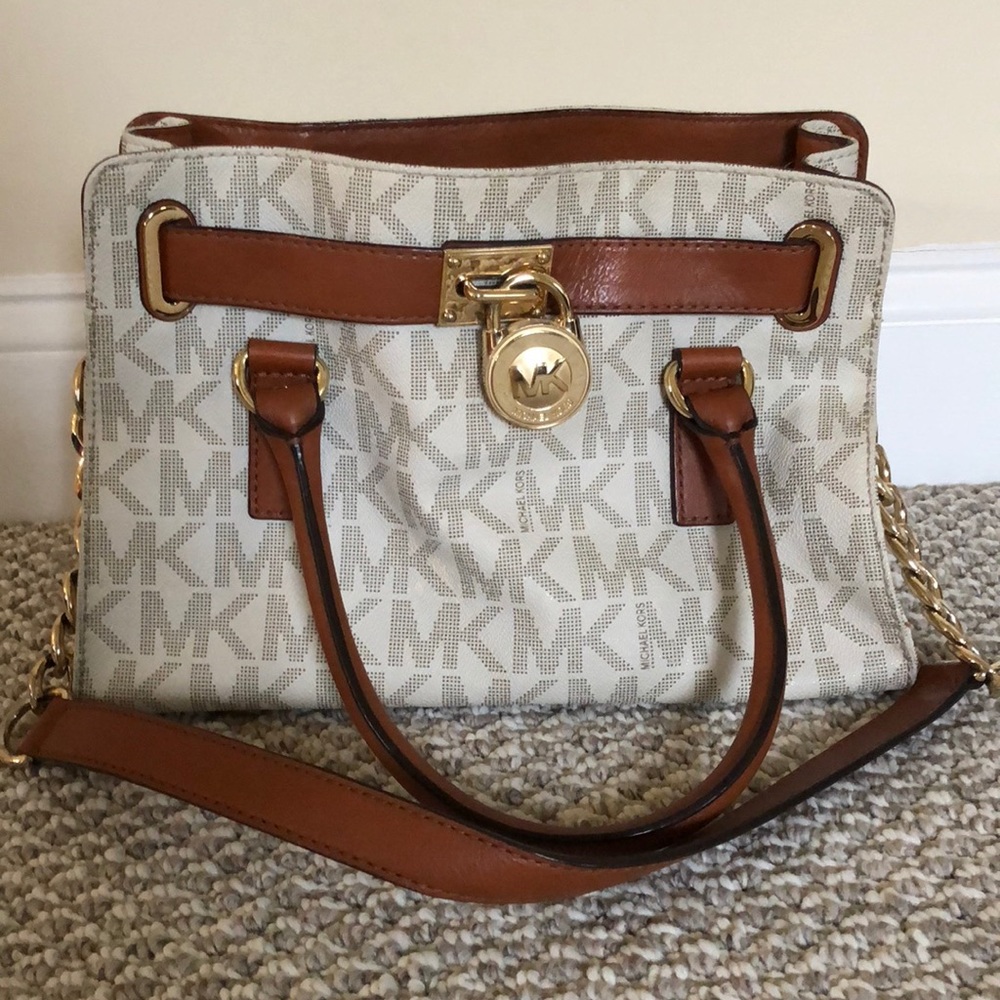 Michael kors purse